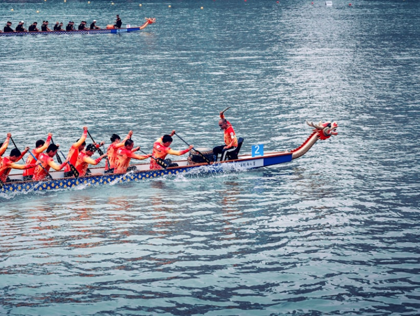 Lễ hội đua thuyền rồng Hà Nội