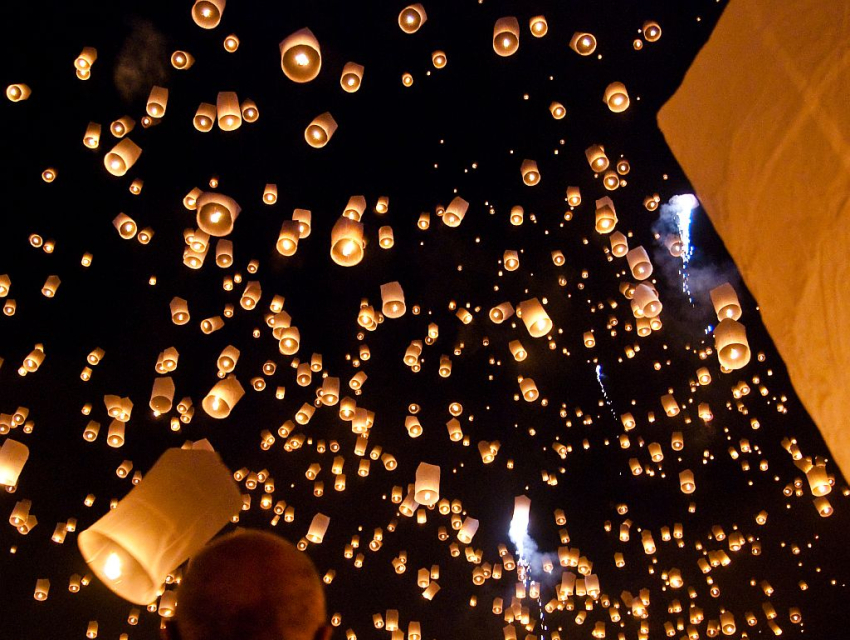 Festival Lentera Yi Peng