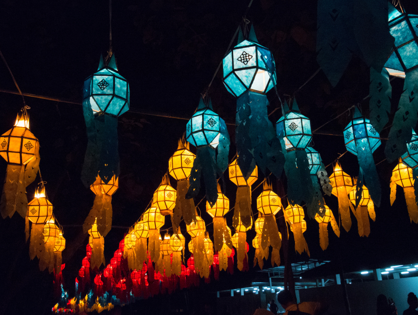 Loy Krathong Festivali (Fener Festivali)